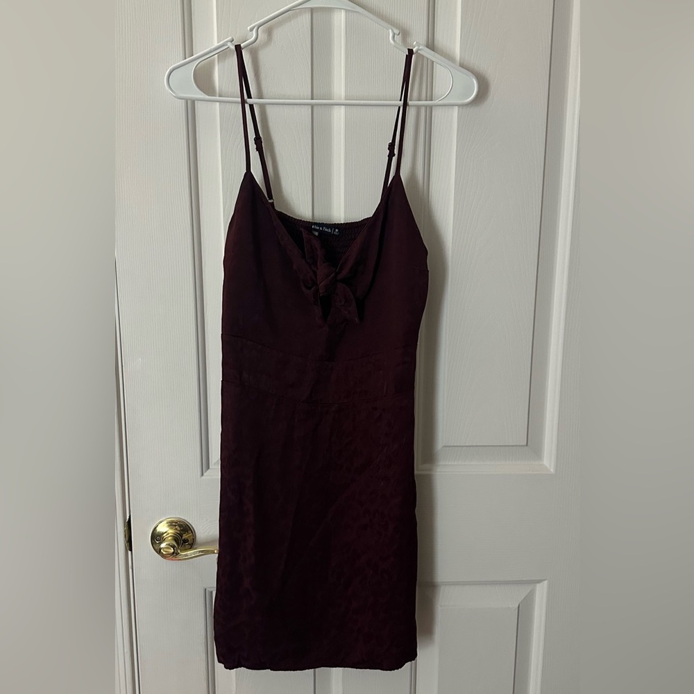 Abercrombie & Fitch maroon leopard print dress